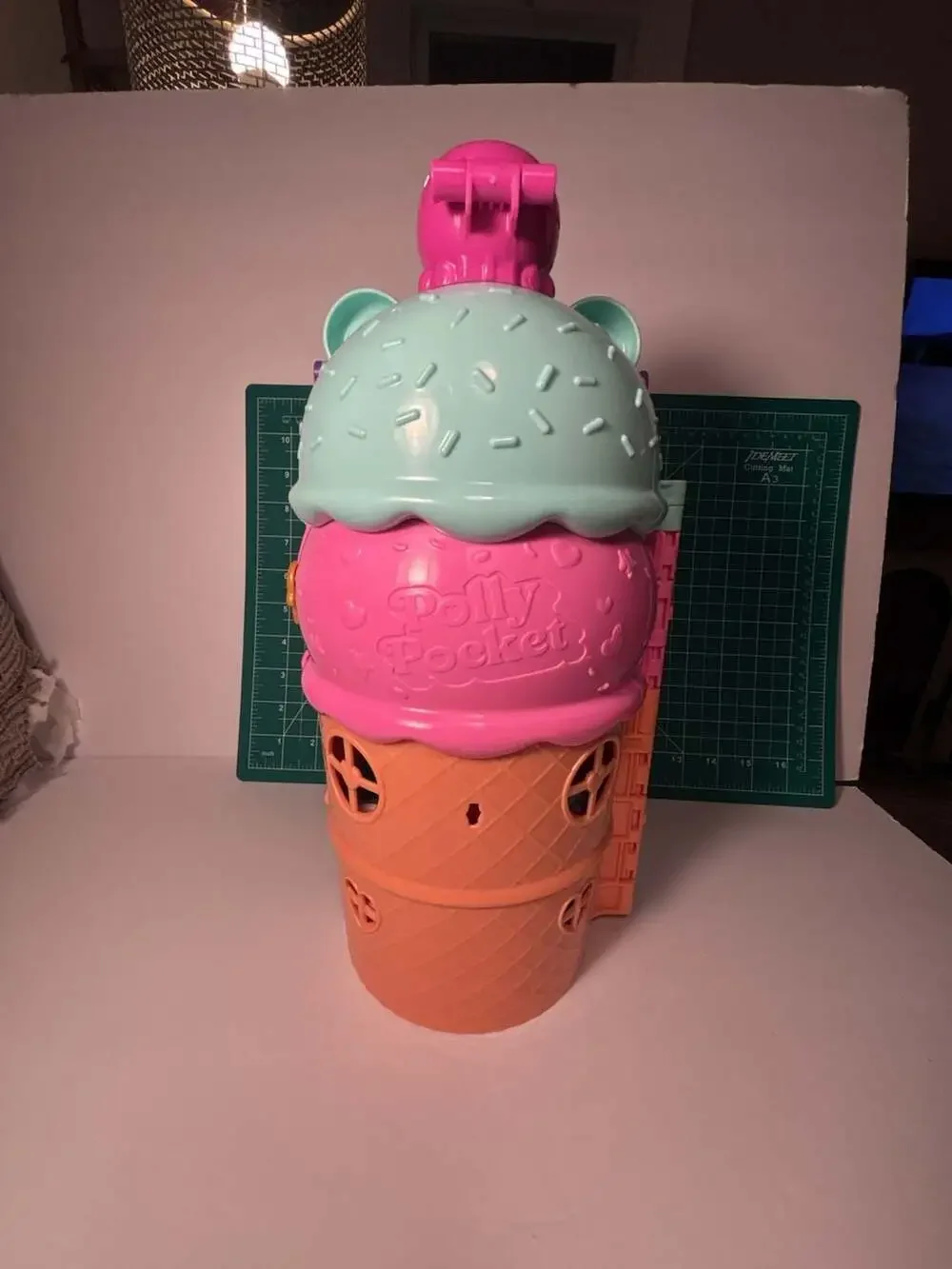 Polly Pocket Ice Cream Cone Playset Gelato House with Elevator